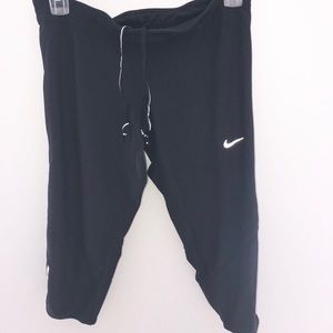 Nike cropped leggings
